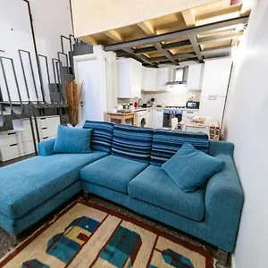 Anais' Loft- Osp. Sant'orsola-fiera , Bologna Italia